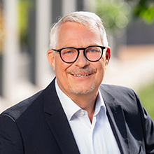 Jörg_Weigel_Quadratisch_220x220